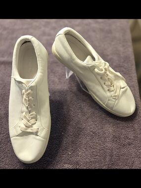 Vince White Genuine Leather Low Top Sneakers For Women